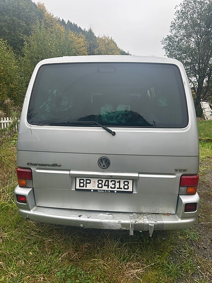 Volkswagen Caravelle 23 of 30