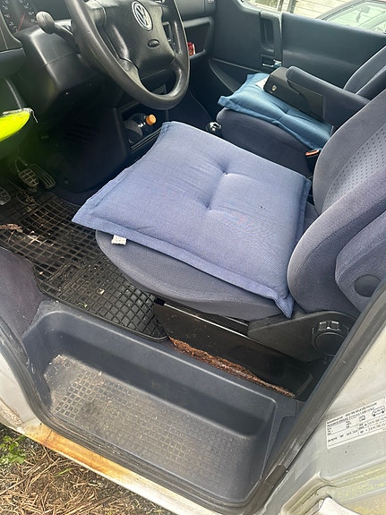 Volkswagen Caravelle 12 of 30