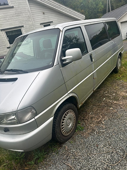 Volkswagen Caravelle 17 of 30
