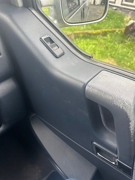 Volkswagen Caravelle 10 of 30