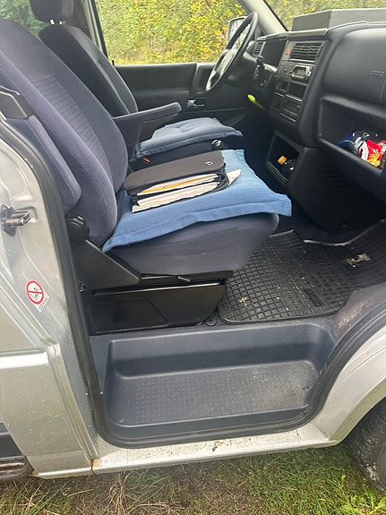 Volkswagen Caravelle 30 of 30
