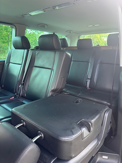 Volkswagen Caravelle 6 of 11