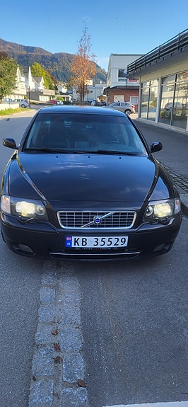 Volvo S80 2 of 24