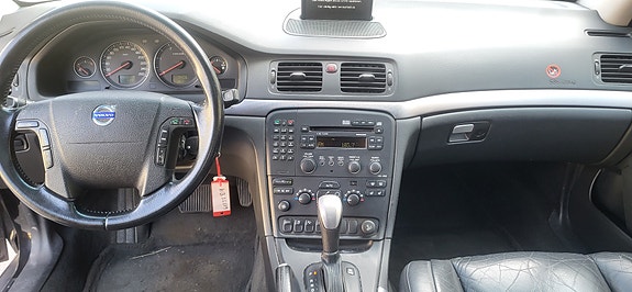 Volvo S80 16 of 24