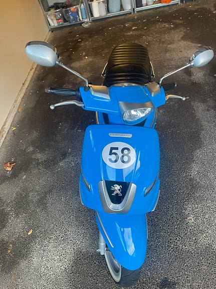 Peugeot Django 125 2 of 12