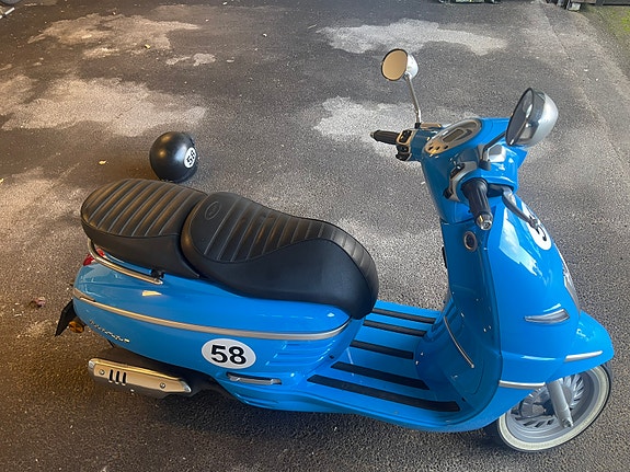 Peugeot Django 125 4 of 12