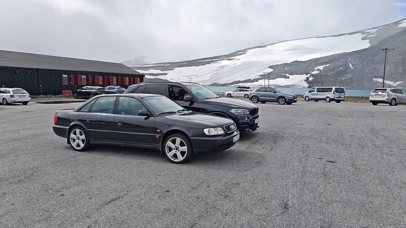 Audi A6 2 of 14