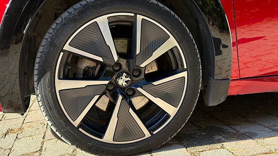 Peugeot e-208 20 of 23