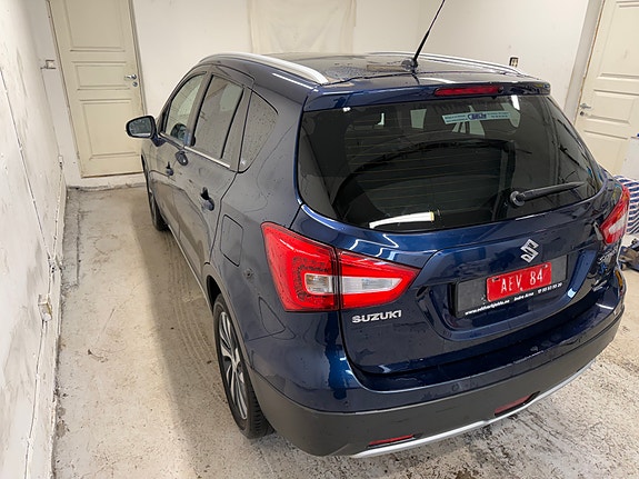 Suzuki SX4 S-Cross 8 of 28