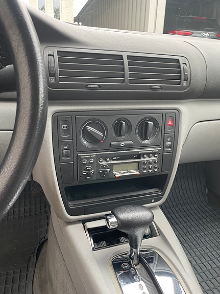 Volkswagen Passat 6 of 8