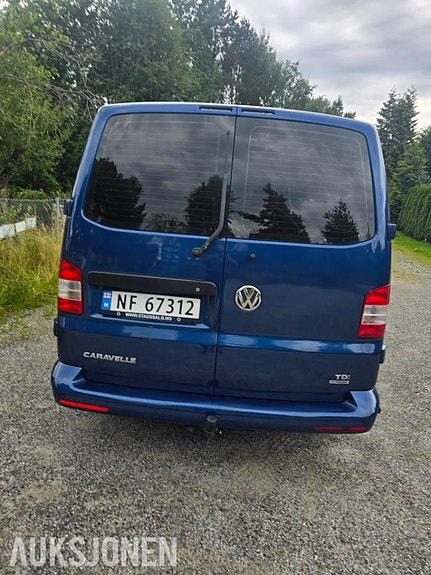 Volkswagen Caravelle 3 of 17