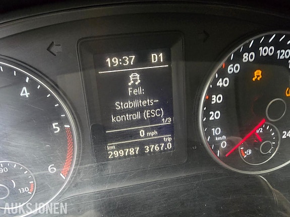 Volkswagen Caravelle 14 of 17