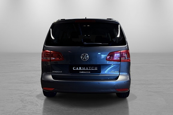 Volkswagen Touran 6 of 30