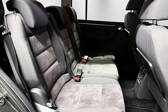 Volkswagen Touran 21 of 30