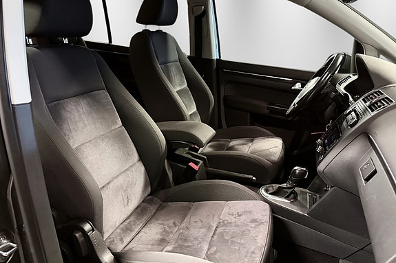 Volkswagen Touran 19 of 30