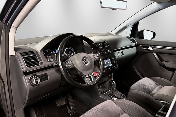 Volkswagen Touran 18 of 30