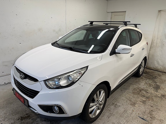 Hyundai ix35 2 of 23