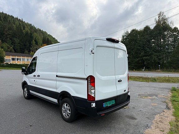 Ford E-Transit 3 of 24