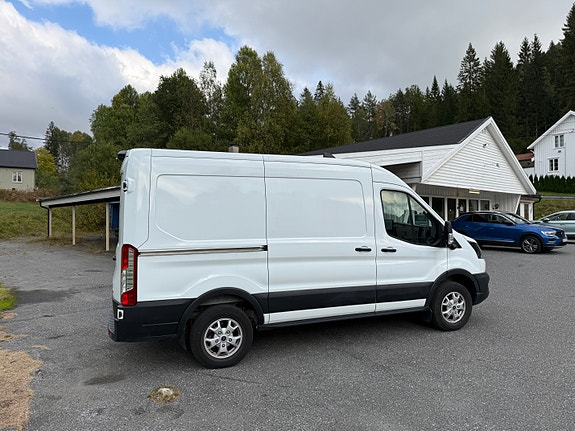 Ford E-Transit 6 of 24