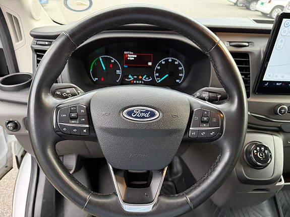 Ford E-Transit 11 of 24