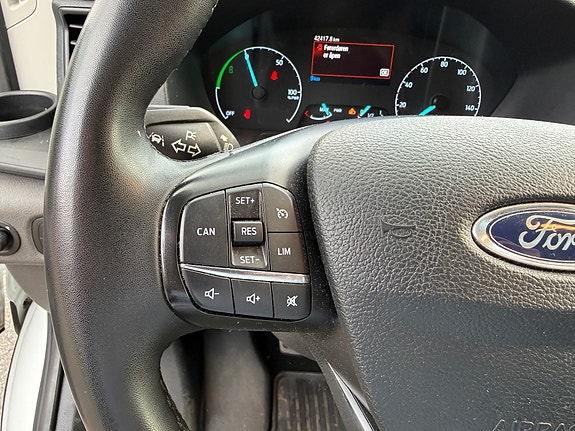 Ford E-Transit 12 of 24