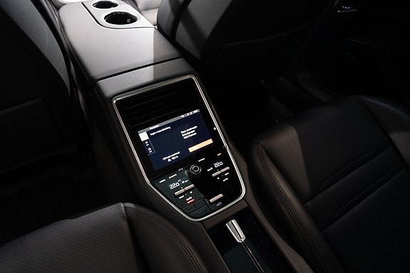 Porsche Panamera 13 of 29
