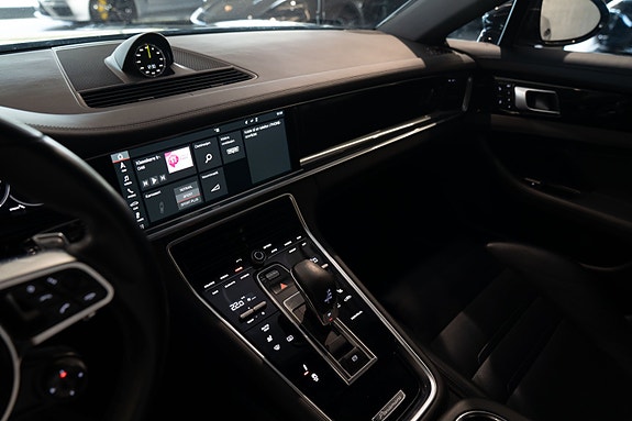 Porsche Panamera 24 of 29