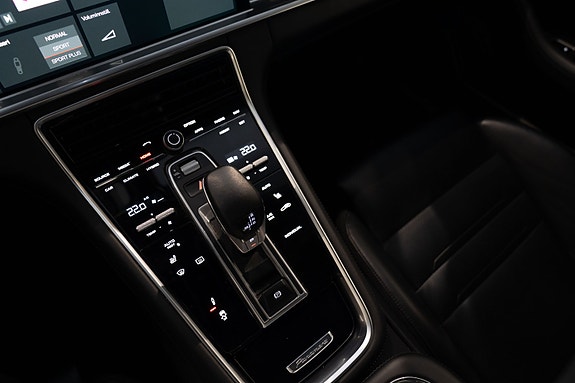Porsche Panamera 23 of 29