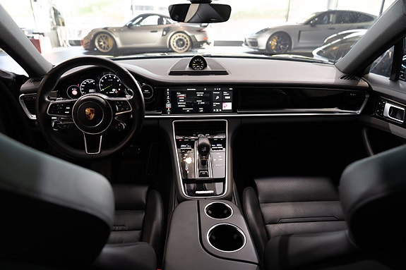 Porsche Panamera 14 of 29