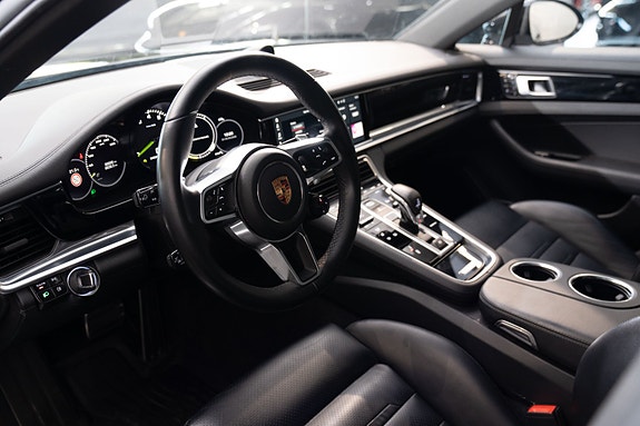 Porsche Panamera 10 of 29