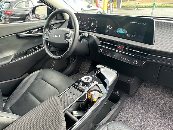 Kia EV6 12 of 25