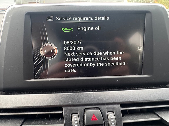 BMW 225xe 24 of 28