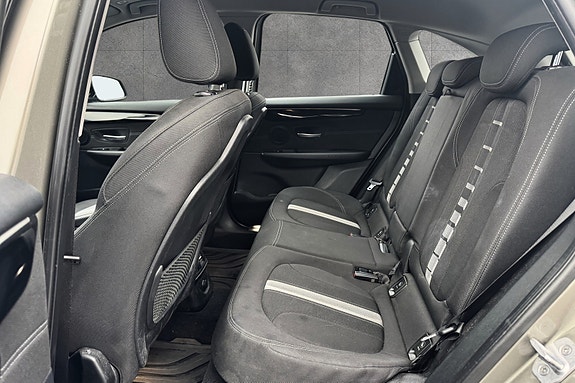 BMW 225xe 15 of 28
