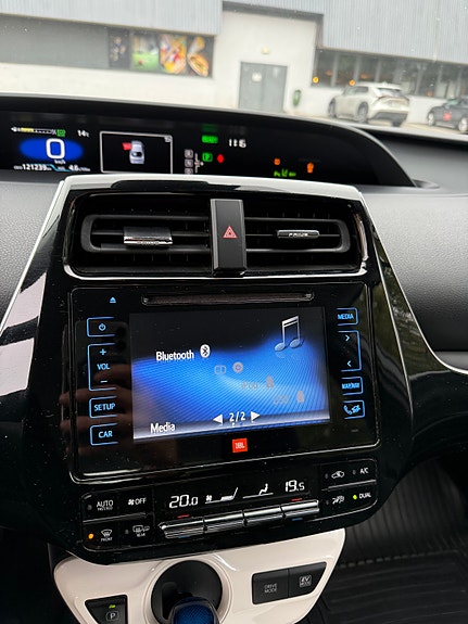 Toyota Prius 24 of 30