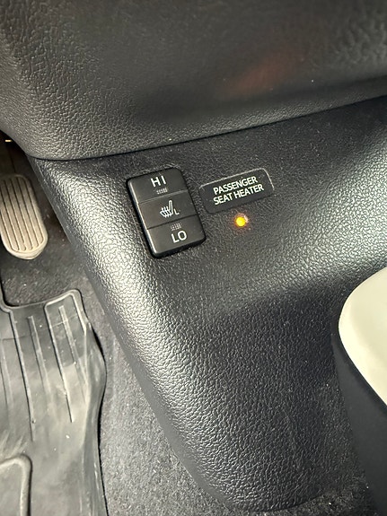 Toyota Prius 25 of 30