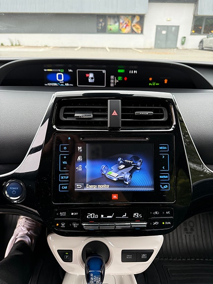 Toyota Prius 20 of 30