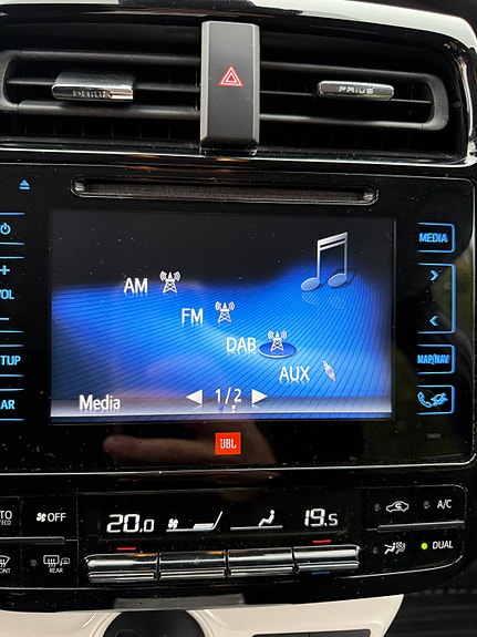 Toyota Prius 21 of 30