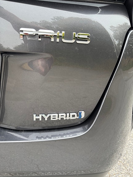 Toyota Prius 16 of 30