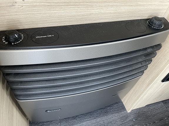 Caravelair ALBA STYLE 350 – KUN 822 KG EGENVEKT | 1.300 KG TOTALVEKT | SOLCELLE | BOKSMARKISE 15 of 25