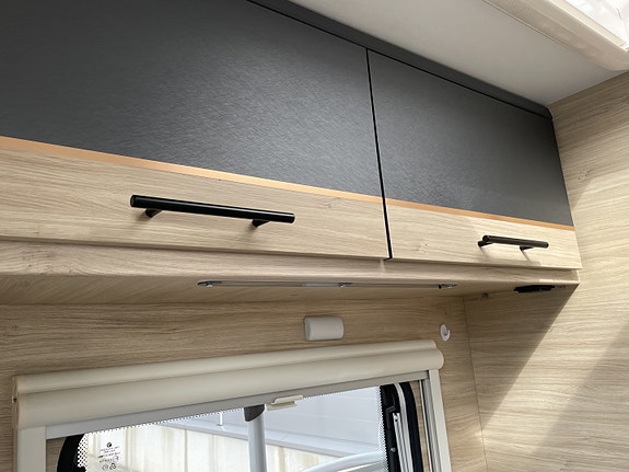 Caravelair ALBA STYLE 350 – KUN 822 KG EGENVEKT | 1.300 KG TOTALVEKT | SOLCELLE | BOKSMARKISE 5 of 25