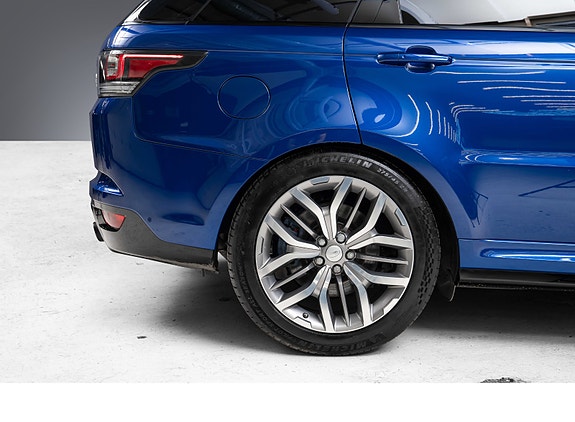 Land Rover Range Rover 16 of 30