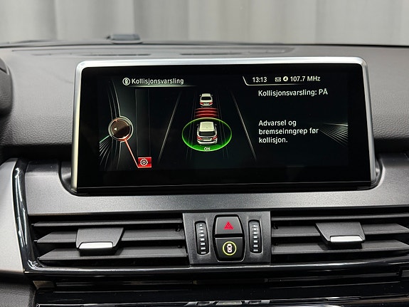 BMW 225xe 27 of 30