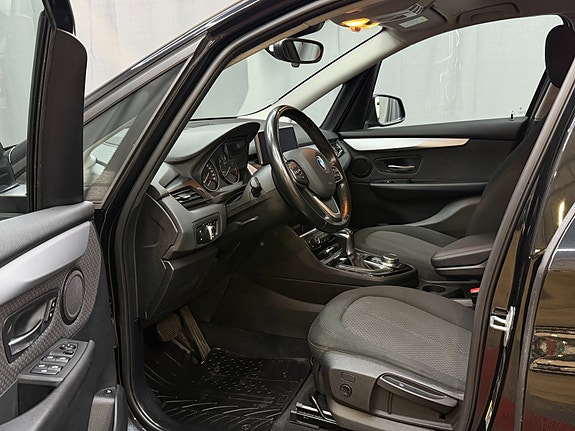 BMW 225xe 9 of 30