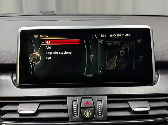 BMW 225xe 26 of 30