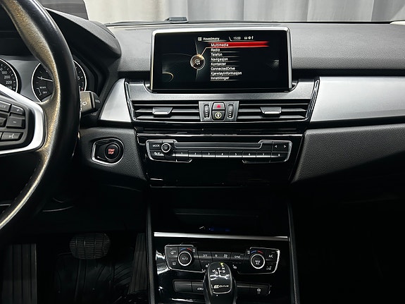 BMW 225xe 19 of 30