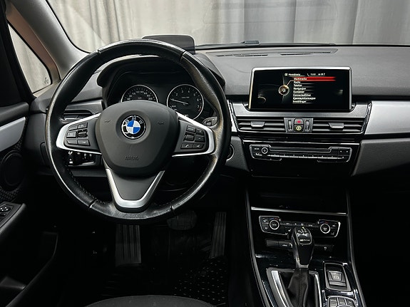 BMW 225xe 18 of 30