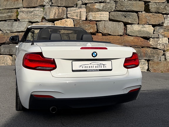 BMW 220i 14 of 30