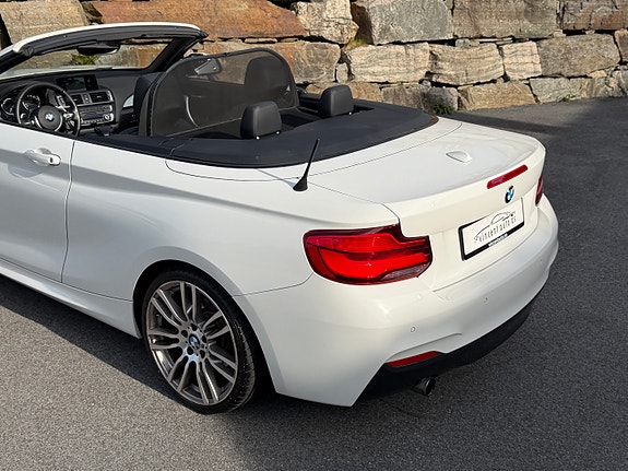 BMW 220i 12 of 30
