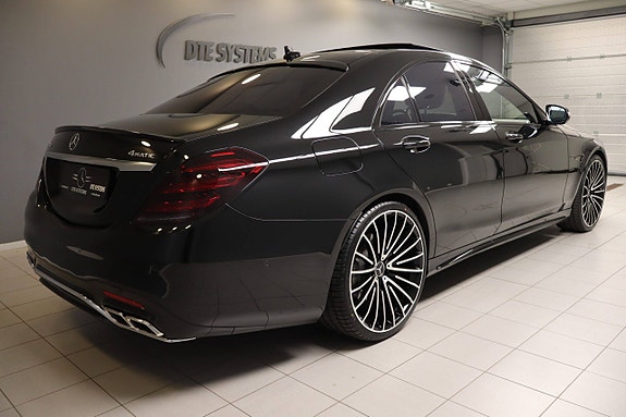 Mercedes-Benz S400 d 2 of 30