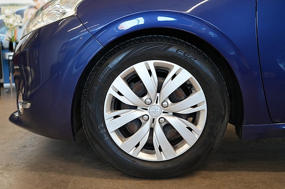 Peugeot 208 19 of 23
